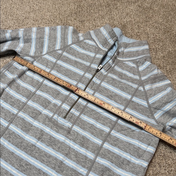 Tommy Bahama | Pullover 1/4 Zip Striped Ling Sleeve Top in Gray Blue M Medium - Picture 5 of 11